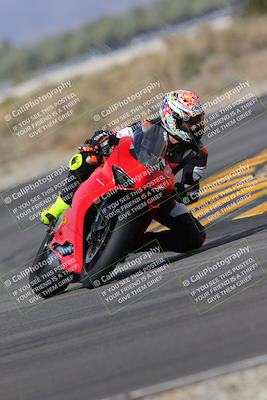 media/Nov-28-2022-Moto Forza (Mon) [[c5a51e62ca]]/A Group/Session 3 (Turn 16)/